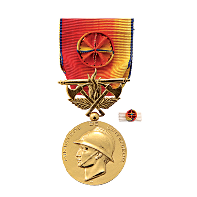 MÉDAILLE POUR SERVICES EXCEPTIONNELS