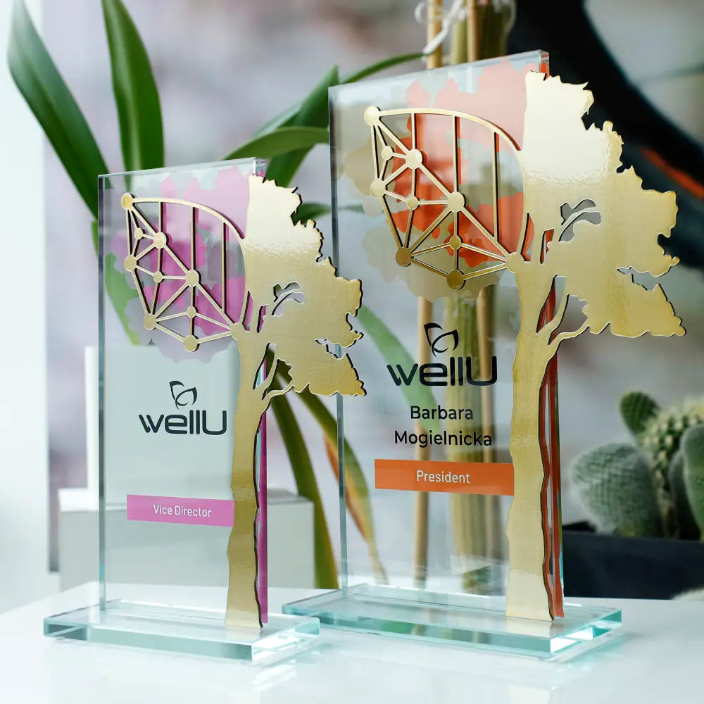 TROPHÉE SUR MESURE EN BOIS - MÉTAL